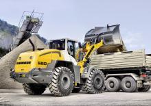 Gumikerekes homlokrakodók Liebherr L 550