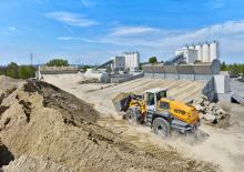 Gumikerekes homlokrakodók Liebherr L 576 XPower