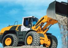 Gumikerekes homlokrakodók Liebherr L 580 2+2