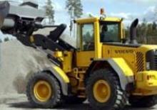 Gumikerekes homlokrakodók Volvo L 90 D