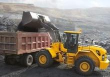 Gumikerekes homlokrakodók Volvo L105