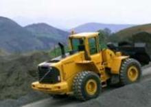 Gumikerekes homlokrakodók Volvo L150D