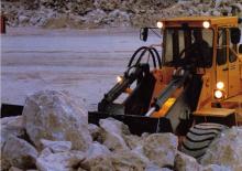 Gumikerekes homlokrakodók Volvo L160