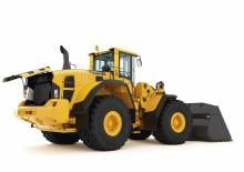 Gumikerekes homlokrakodók Volvo L220G