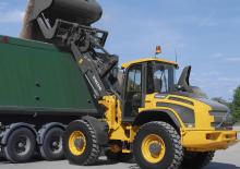 Gumikerekes homlokrakodók Volvo L50H