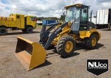 Gumikerekes homlokrakodók Bell L705E