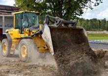 Gumikerekes homlokrakodók Volvo L90F-LB