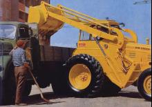 Gumikerekes homlokrakodók Volvo LM218