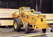 Gumikerekes homlokrakodók Volvo LM621