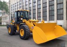 Gumikerekes homlokrakodók XCMG LW500KL