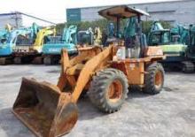 Gumikerekes homlokrakodók Hitachi LX 50