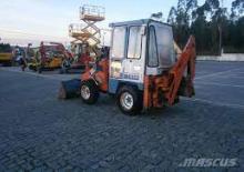 Gumikerekes homlokrakodók Kubota R410 B