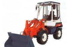 Gumikerekes homlokrakodók Kubota R420 B