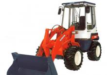 Gumikerekes homlokrakodók Kubota R520 B