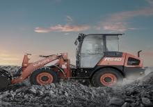 Gumikerekes homlokrakodók Kubota R540