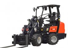 Gumikerekes homlokrakodók Kubota RT140