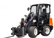 Gumikerekes homlokrakodók Kubota RT210