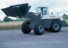 Gumikerekes homlokrakodók Terex-Schaeff SKL 200