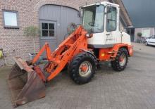 Gumikerekes homlokrakodók Terex-Schaeff SKL 823