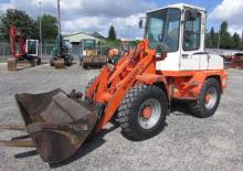 Gumikerekes homlokrakodók Terex-Schaeff SKL 833
