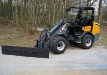 Gumikerekes homlokrakodók Giant V 4502 T X-TRA
