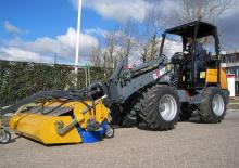 Gumikerekes homlokrakodók Giant V 452 T X-TRA HD