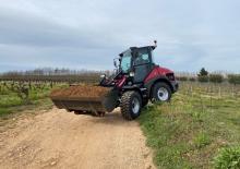 Gumikerekes homlokrakodók Yanmar V7