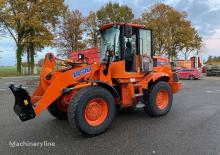 Gumikerekes homlokrakodók Fiat Kobelco W 110