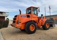 Gumikerekes homlokrakodók Fiat Kobelco W 130 Evolution