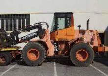 Gumikerekes homlokrakodók Fiat Kobelco W 130 PL