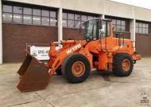 Gumikerekes homlokrakodók Fiat-Hitachi W 170