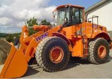Gumikerekes homlokrakodók Fiat Kobelco W 190