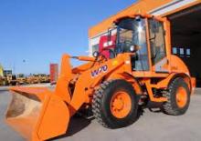 Gumikerekes homlokrakodók Fiat Kobelco W 70