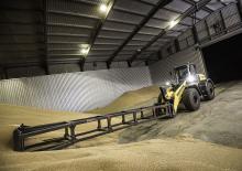 Gumikerekes homlokrakodók New Holland W110D LR