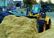Gumikerekes homlokrakodók New Holland W170C TC