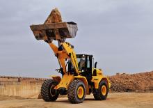 Gumikerekes homlokrakodók New Holland W230C ZB