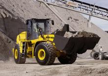 Gumikerekes homlokrakodók New Holland W270C LR