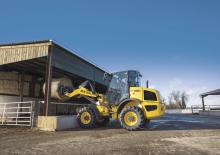 Gumikerekes homlokrakodók New Holland W70C Z-bar
