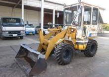 Gumikerekes homlokrakodók Komatsu WA 30-2