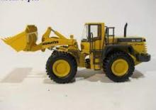 Gumikerekes homlokrakodók Komatsu WA 450-3