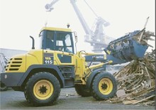 Gumikerekes homlokrakodók Komatsu WA115PT-3