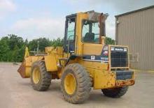 Gumikerekes homlokrakodók Komatsu WA120-3 active