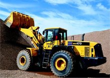 Gumikerekes homlokrakodók Komatsu WA470-1