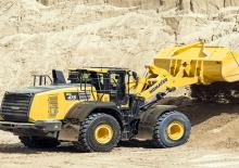 Gumikerekes homlokrakodók Komatsu WA475-10E0