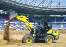 Gumikerekes homlokrakodók Komatsu WA65-5