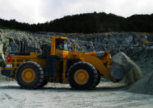 Gumikerekes homlokrakodók Komatsu WA800-3