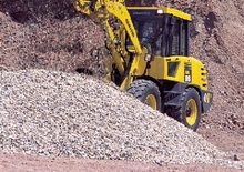 Gumikerekes homlokrakodók Komatsu WA85-3