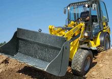 Gumikerekes homlokrakodók Wacker Neuson WL 57