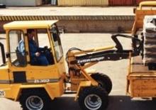 Gumikerekes homlokrakodók Volvo ZL 302