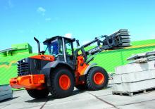 Gumikerekes homlokrakodók Hitachi ZW 140 PL